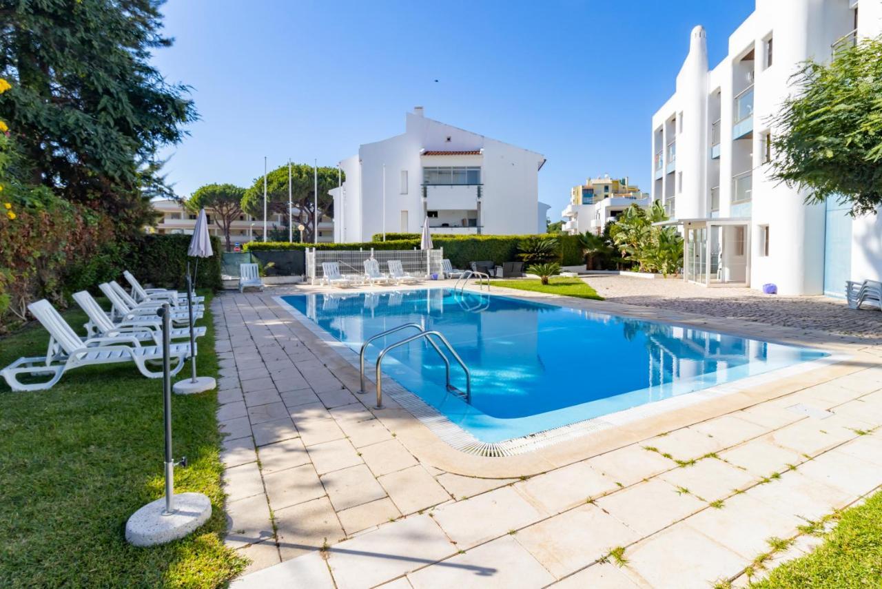 Zarco - Cosy Apartment In Vilamoura With A Balcony With View To The 2 Swimming Pools - Near The Beach & The Marina Quarteira Eksteriør bilde