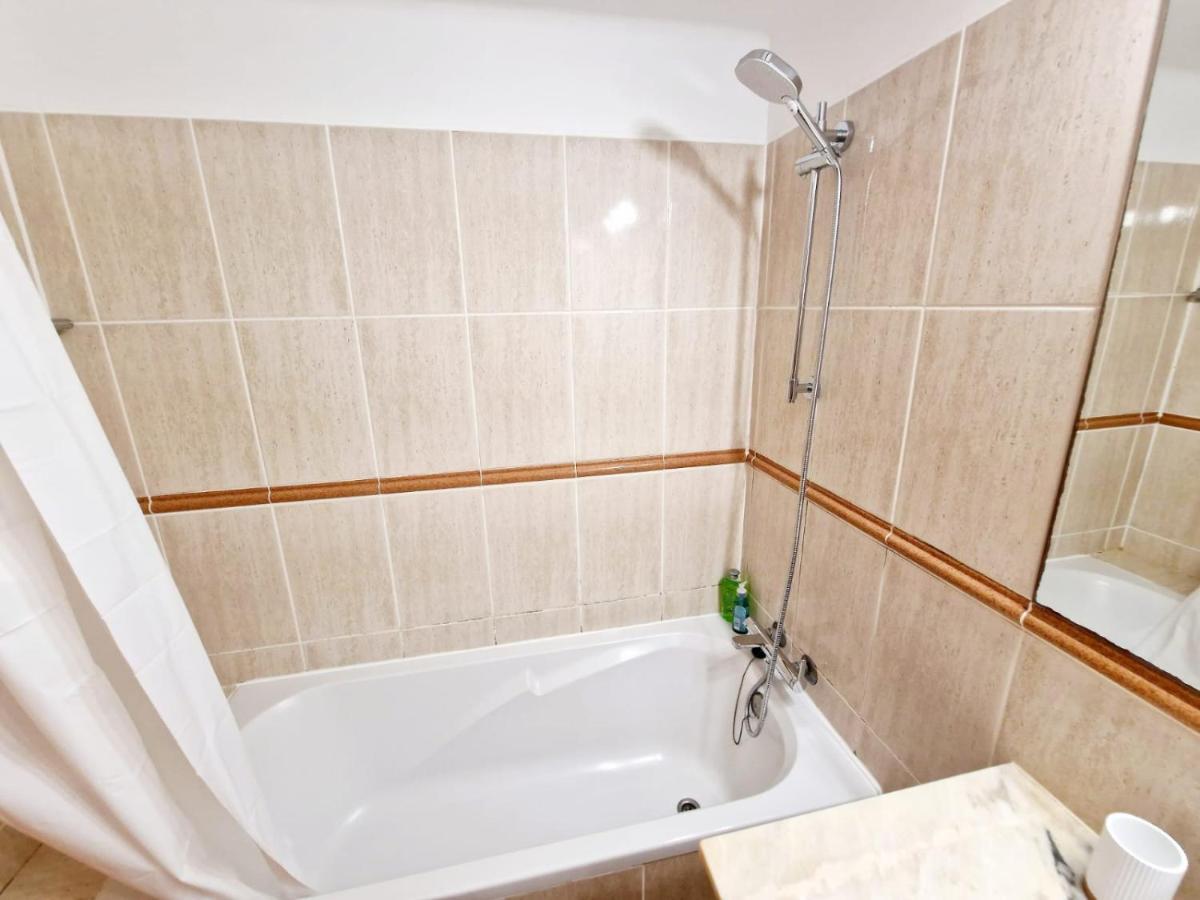 Zarco - Cosy Apartment In Vilamoura With A Balcony With View To The 2 Swimming Pools - Near The Beach & The Marina Quarteira Eksteriør bilde